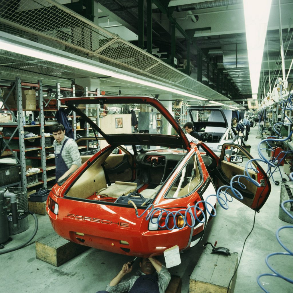  Zuffenhausen: 75 años fabricando autos Porsche