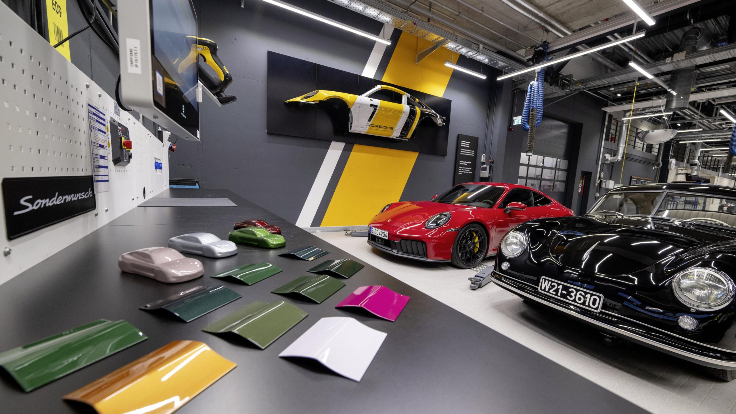  Zuffenhausen: 75 años fabricando autos Porsche