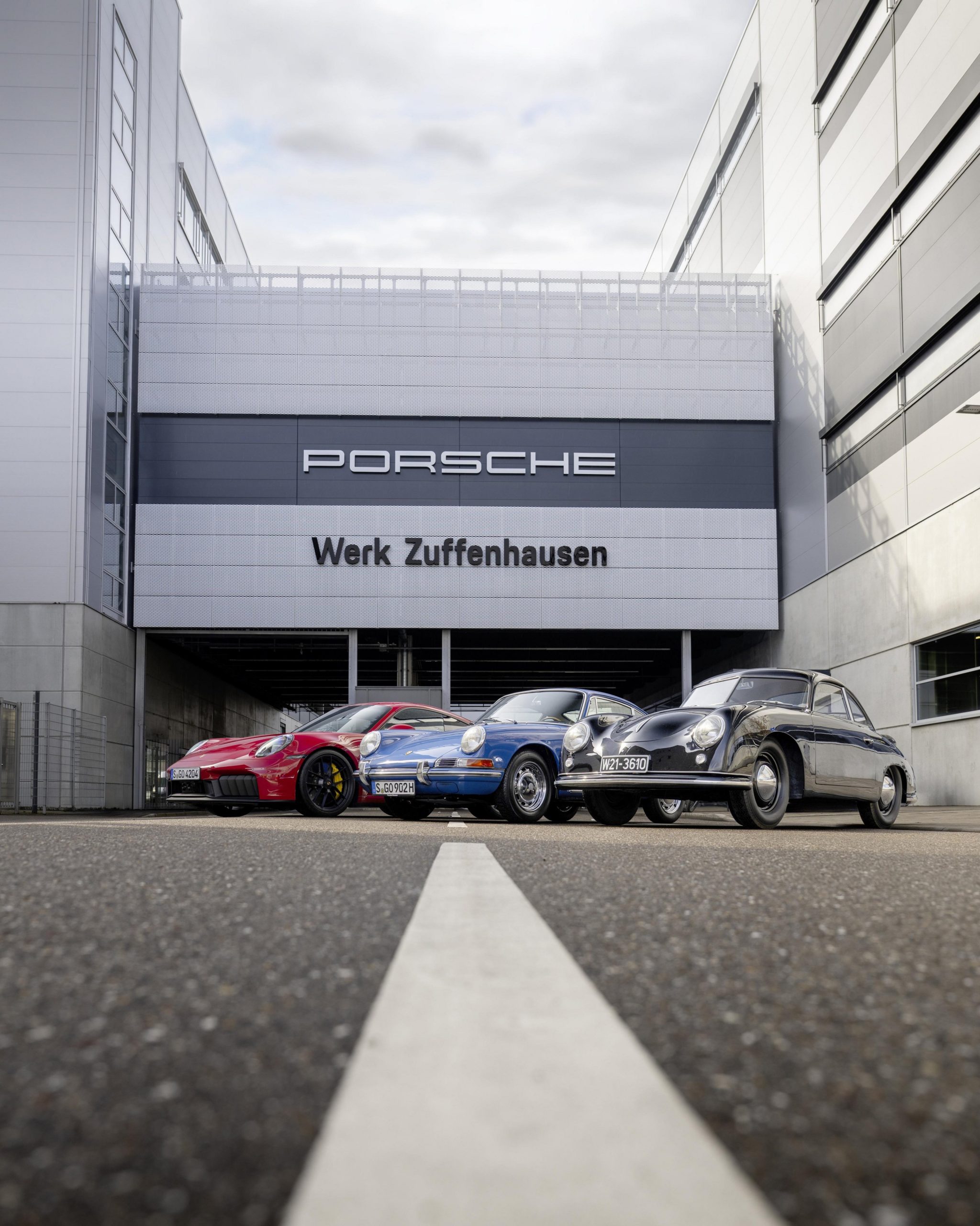  Zuffenhausen: 75 años fabricando autos Porsche