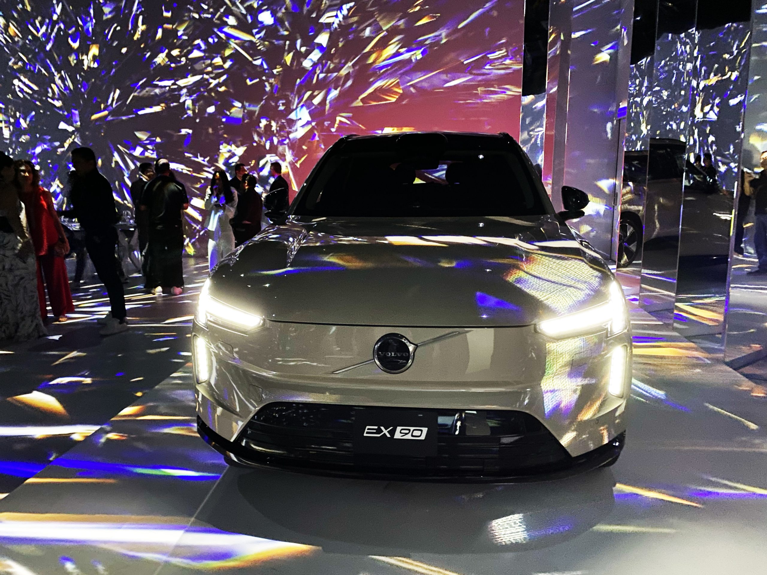 Volvo EX90
