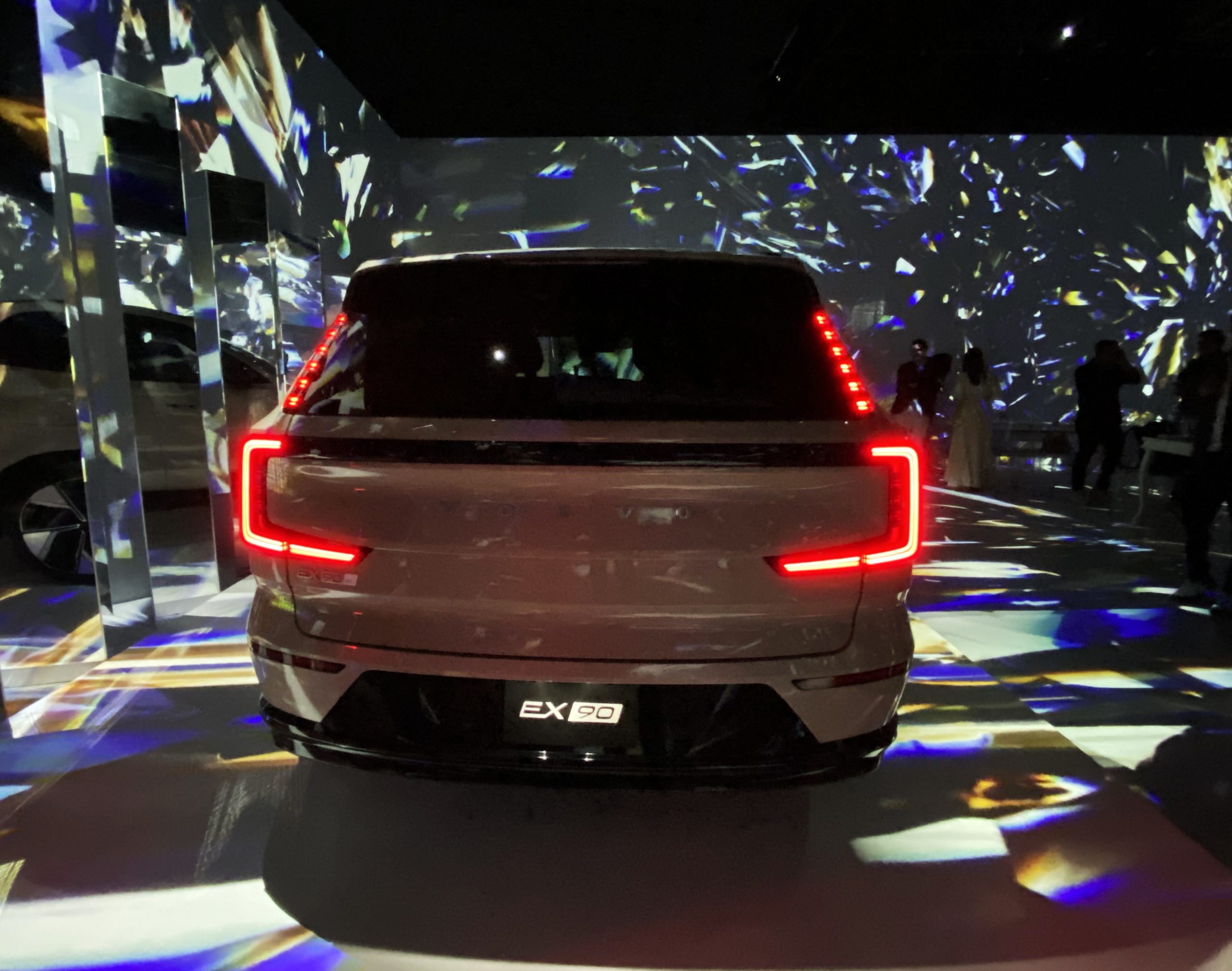 Volvo EX90