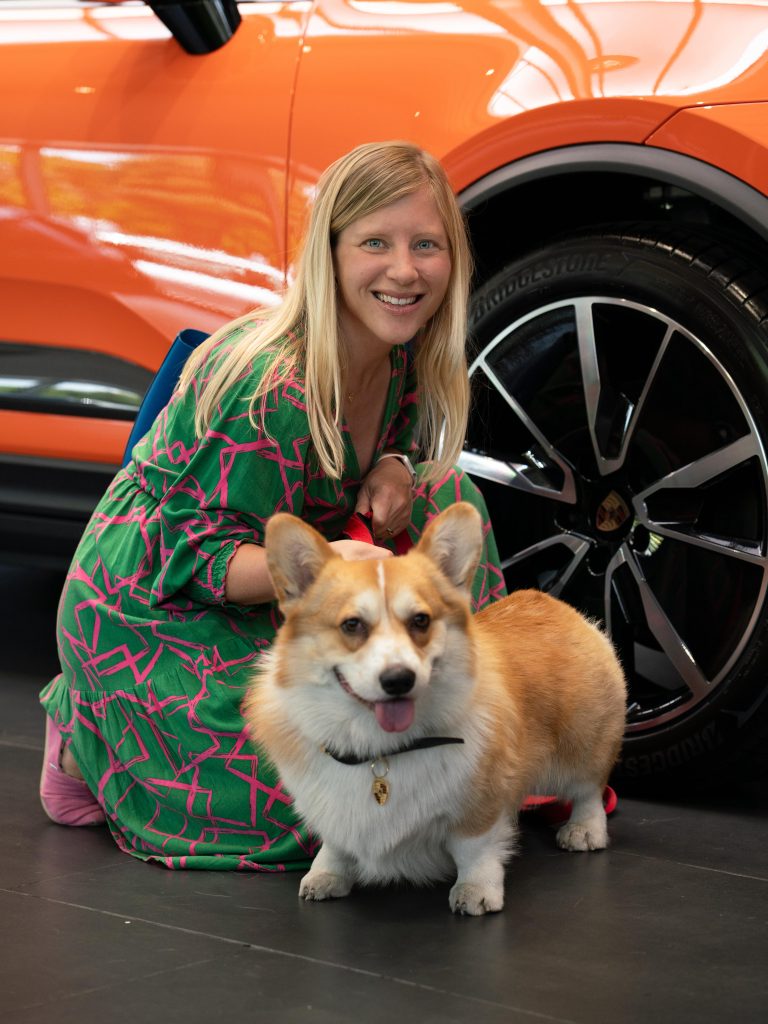 Día Mundial del Perro en Porsche
