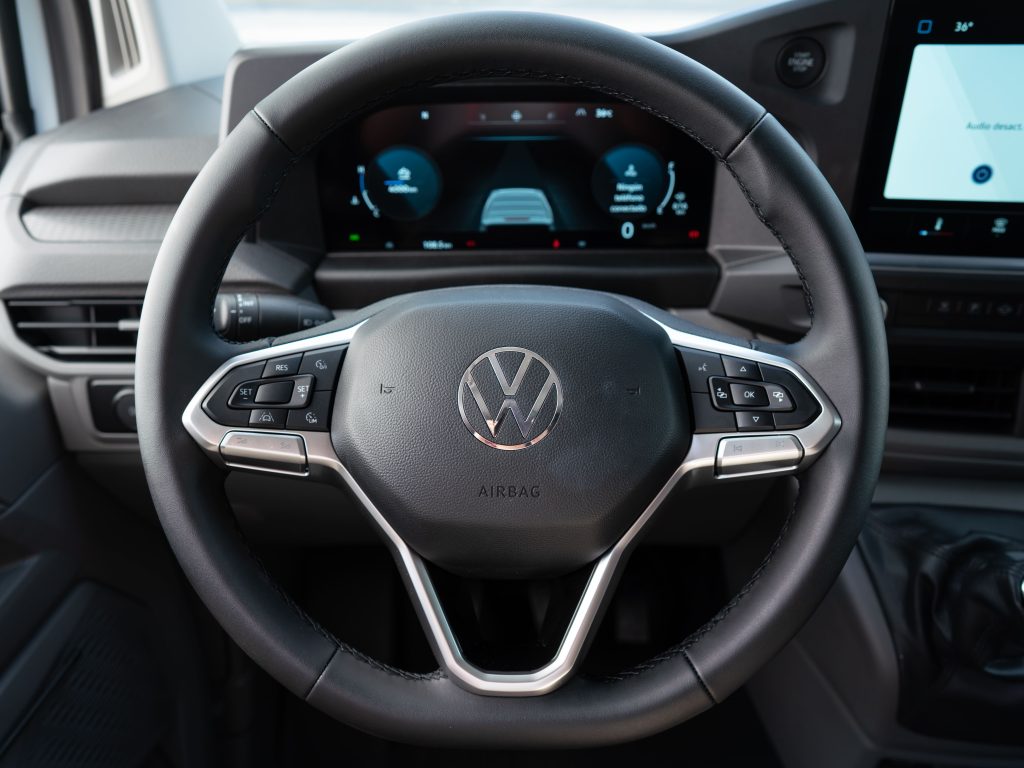 Volkswagen Transporter Cargo Van 2025