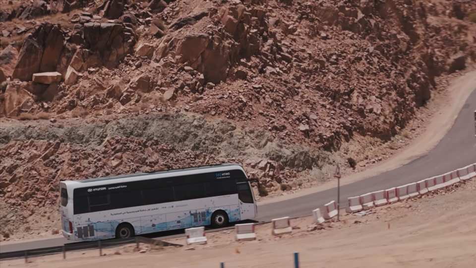 movilidad con hidrógeno en NEOM