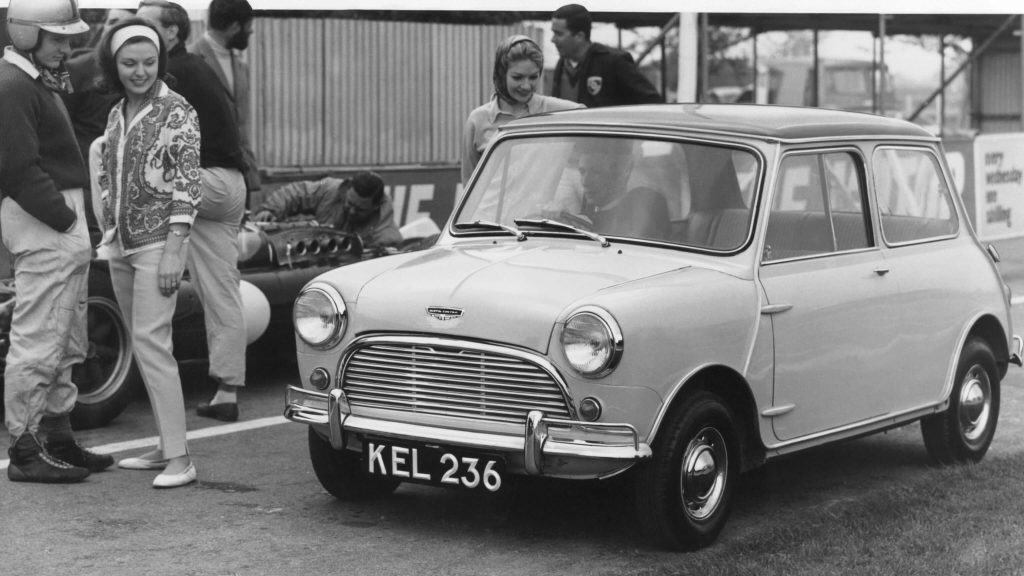 nacimiento del Mini Cooper