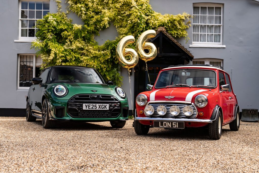 MINI 66 años