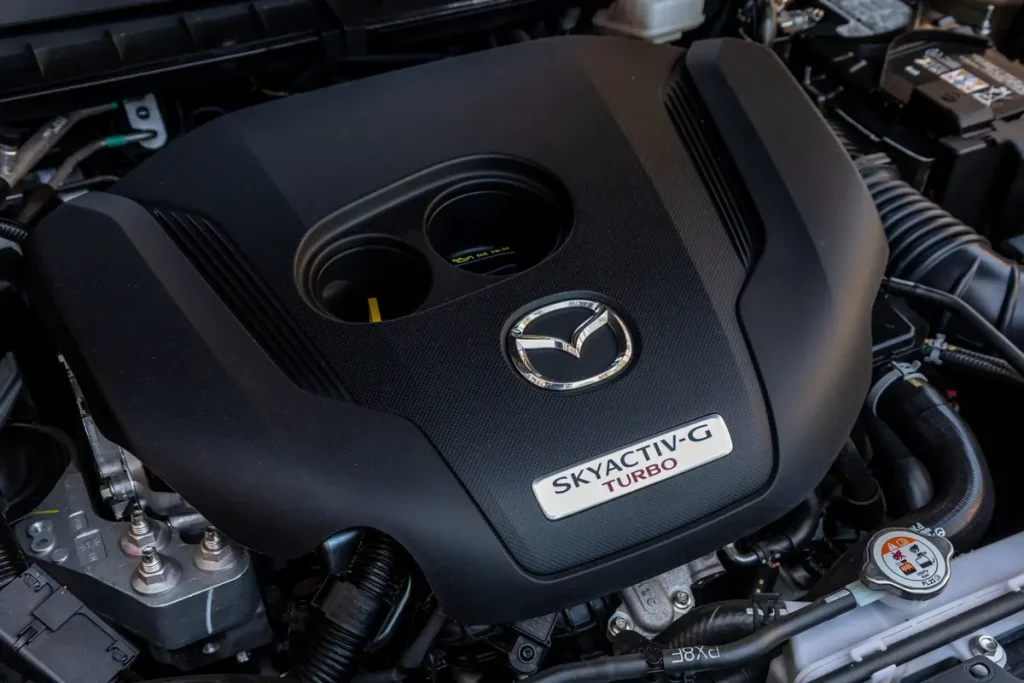 Motor Mazda CX-50