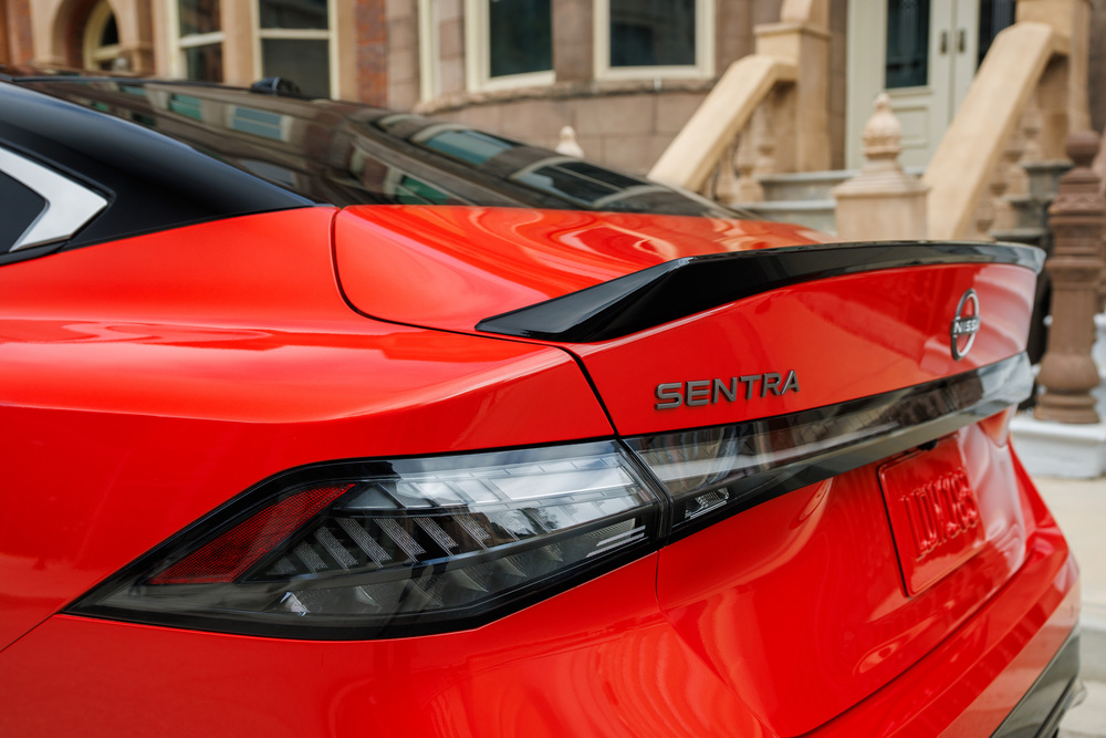 Spoiler Nissan Sentra 2026