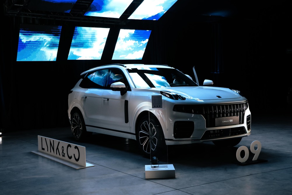 Lynk & Co 09