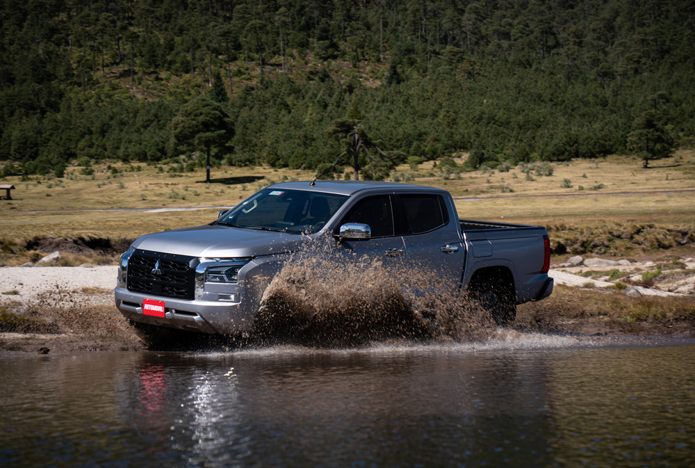 Mitsubishi L200 2025