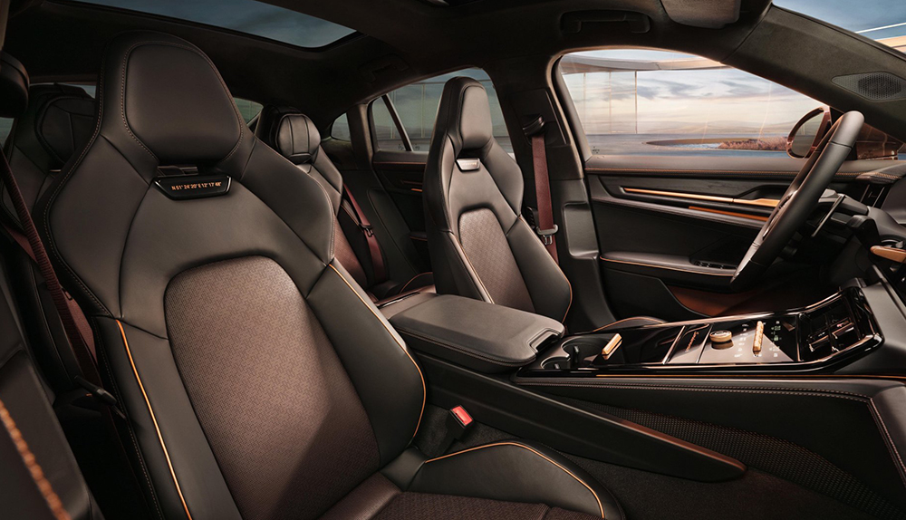 Porsche Panamera Turbo personalizado bajo programa Sonderwunsch