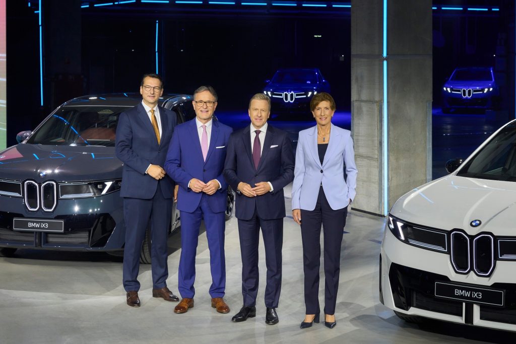 Opening BMW Group Plant Debrecen with Milan Nedeljković, BMW AG Board Member Production, Hans-Peter Kemser, Head of BMW Group Plant Debrecen, Oliver Zipse, Chairman of the Board of BMW AG and Ilka Horstmeier, BMW AG Board Member responsible for People and Real Estate (from left to right). (09/2025)