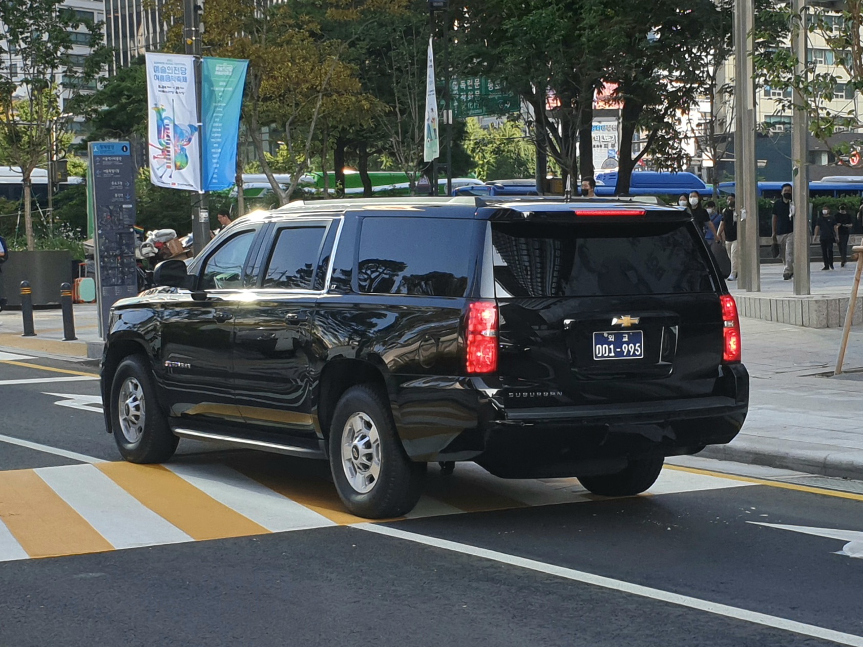 Vehículo blindado de uso diplomático.