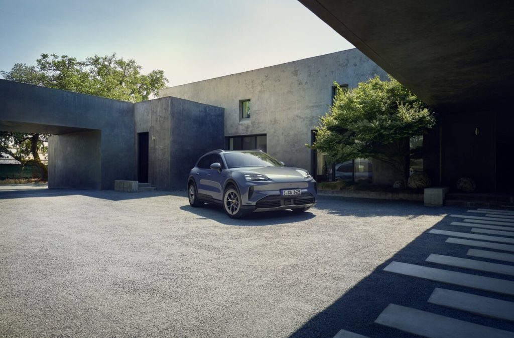 Porsche Cayenne S Electric