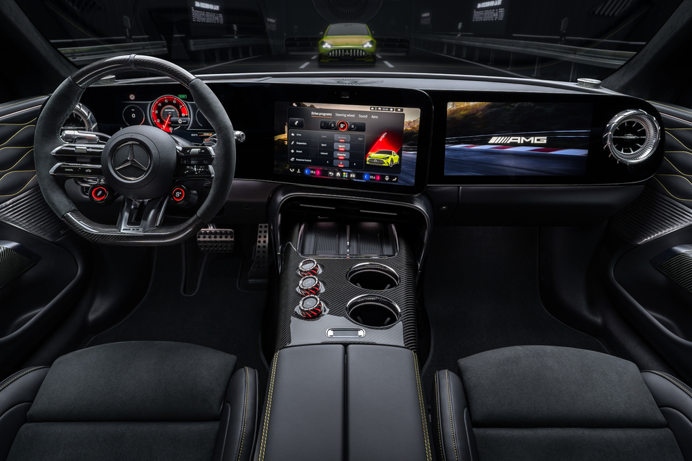  interior Mercedes-AMG GT 4 Door
