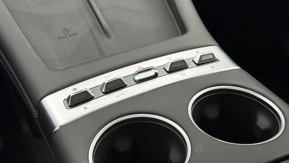 interior SOUEAST S08 i-DM 2027