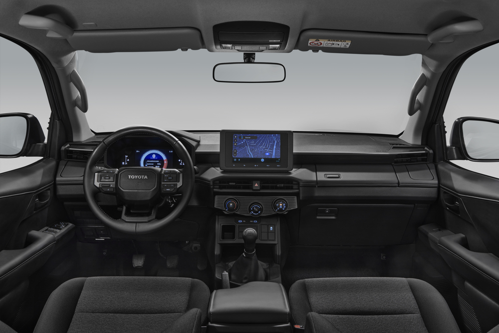 interior Toyota Hilux 2027