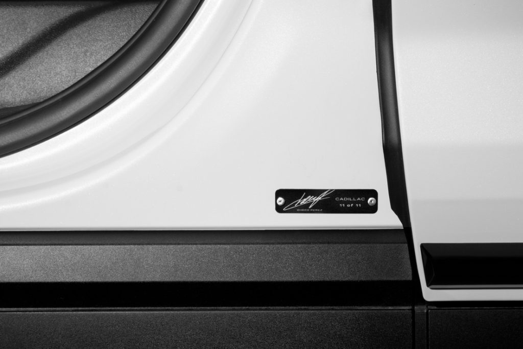 placa Cadillac Escalade-V Checo Pérez